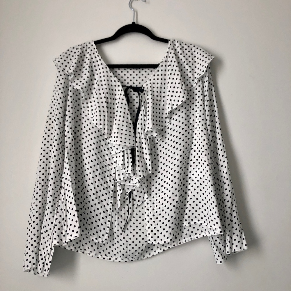 NWOT MADE IN ITALY POLKA DOT TIE BLOUSE